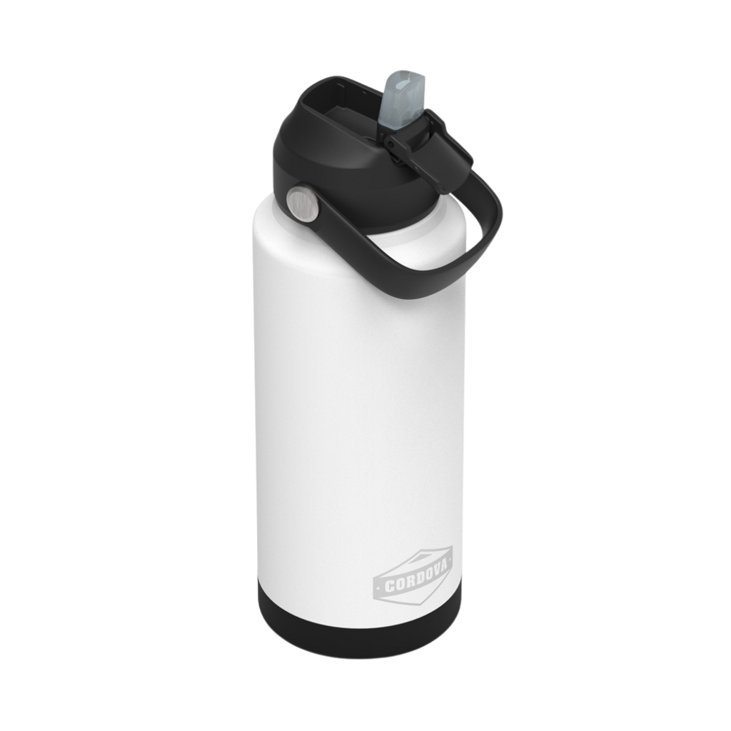Trailhead Class™ 32 oz Water Bottle